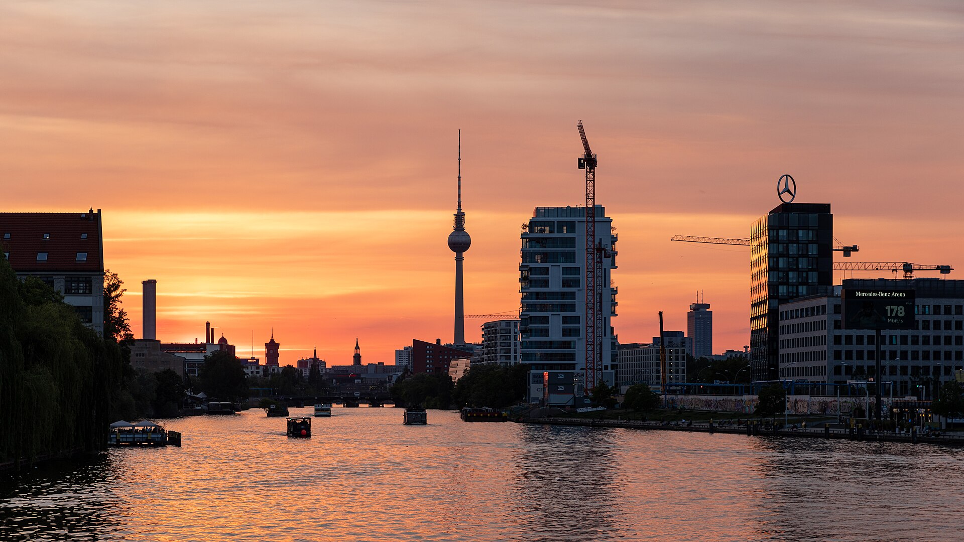 Wide flat landscape of the Berlin glacial valley with the Spree, illustrating the Ice Age origin of the city